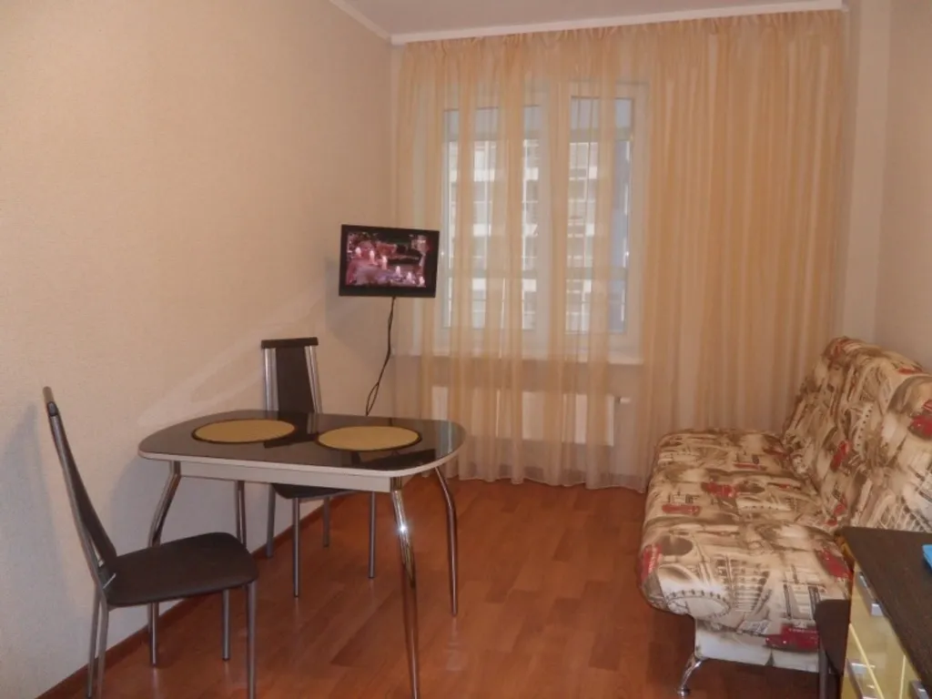 Квартира на 20 этаже, район Индустриальный