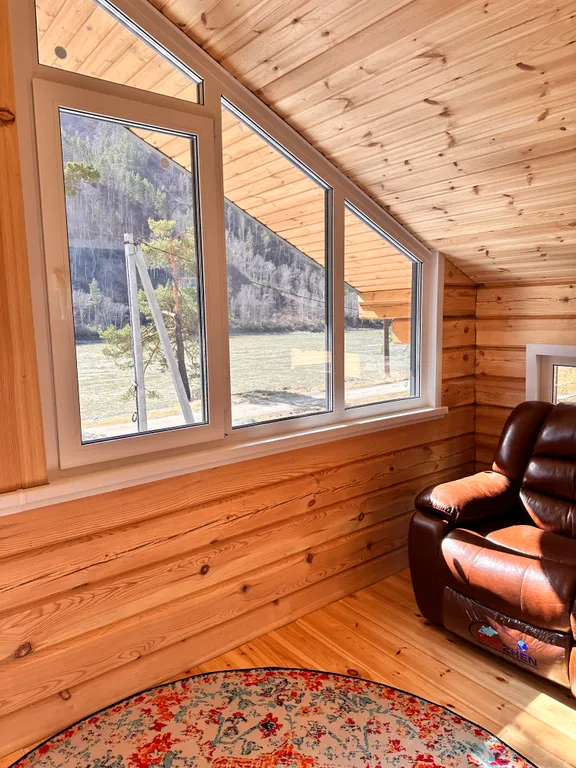 Новый круглогодичный 3-й коттедж на берегу Катуни