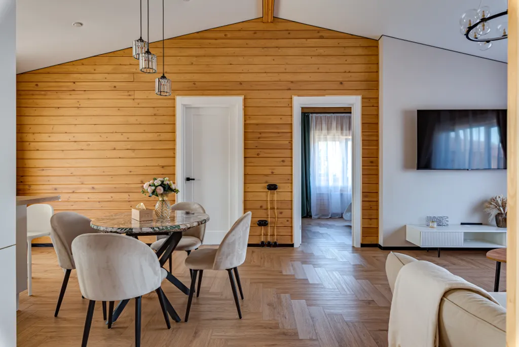 Просторный дом недалеко от озера