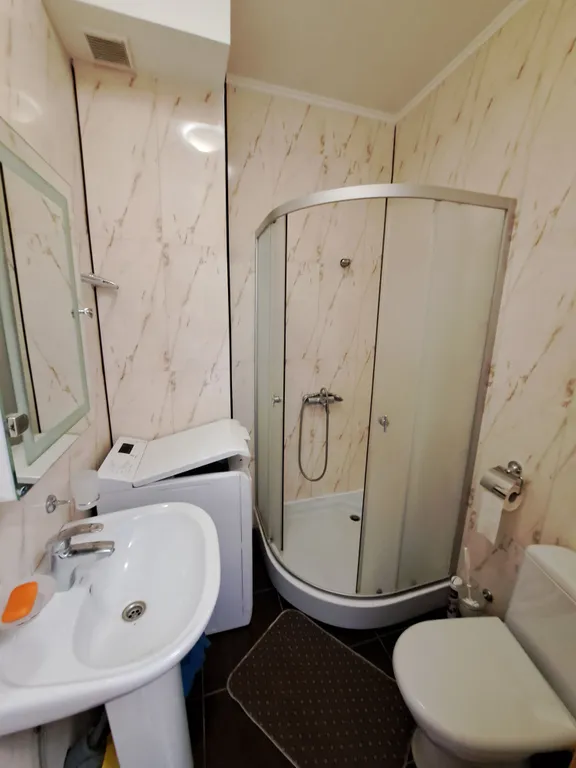 Апартамент с видом в центре Партенита