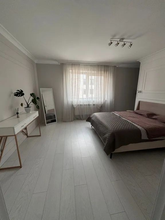 Просторная квартира недалеко от центра в тихом месте