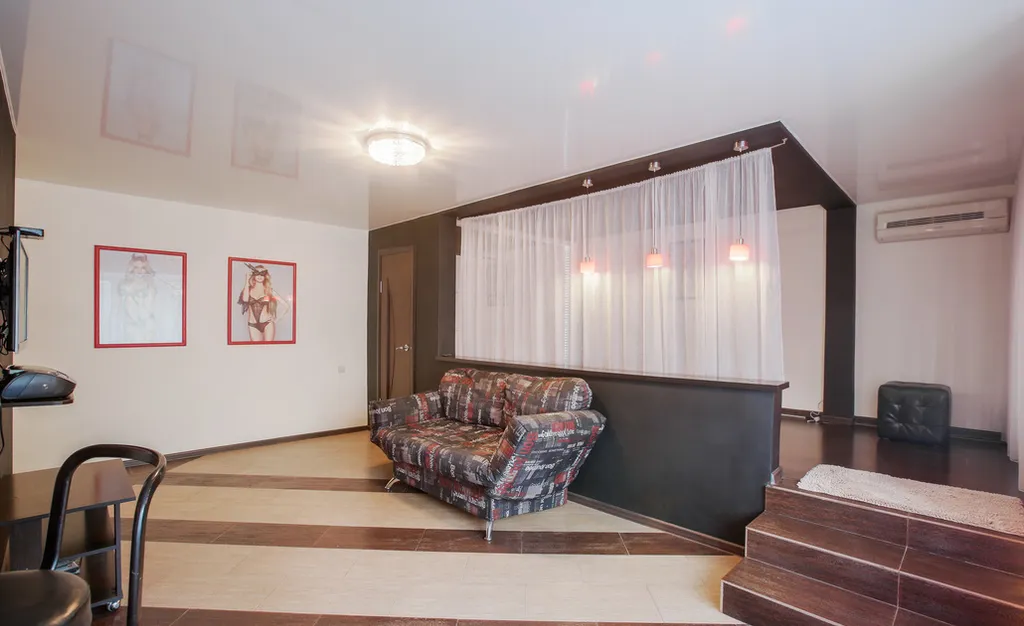 Студия с джакузи