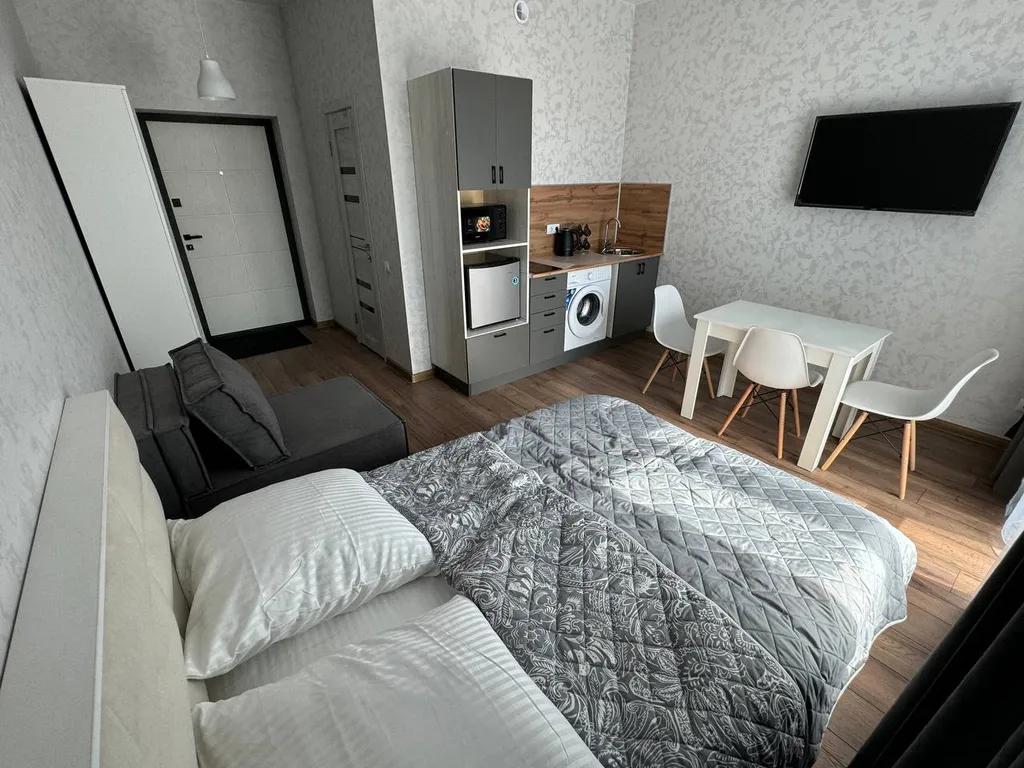 Новая укомплектованная квартира в самом центре — аренда посуточно в Барнаул