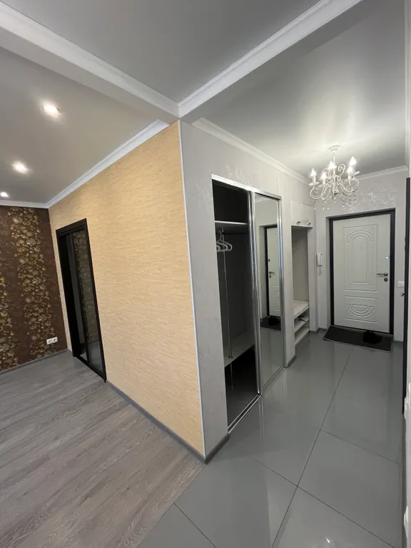 Теплая просторная квартира с отдельной спальней