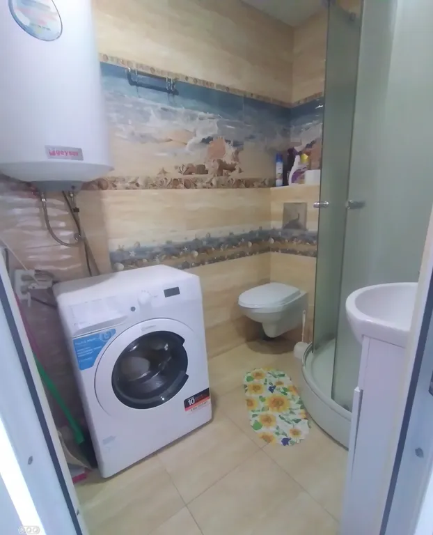 Небольшой домик в саду у моря Диамант