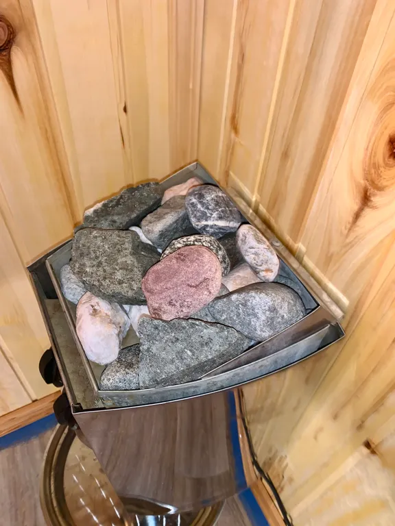 Семейная дача с сауной и камином