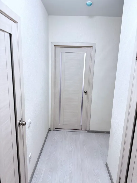 Еврдвушка в развитом районе