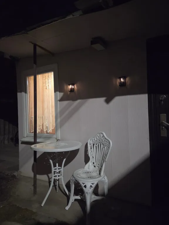 Уютный домик с отдельным двором и мангальной зоной в центре города