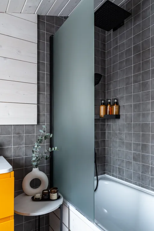 Коттедж Семейный дубльдом у пруда с баней и купелью в Новой Москве — Птичное