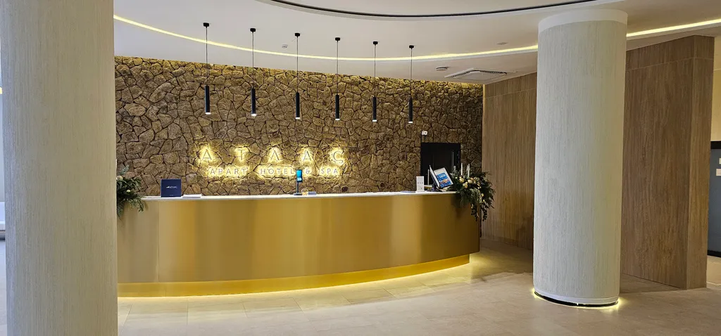 Двухкомнатные апартаменты в апарт-комплексе Атлас с видом на море