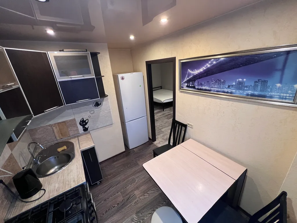 Уютная квартира в центре города с видом на горы