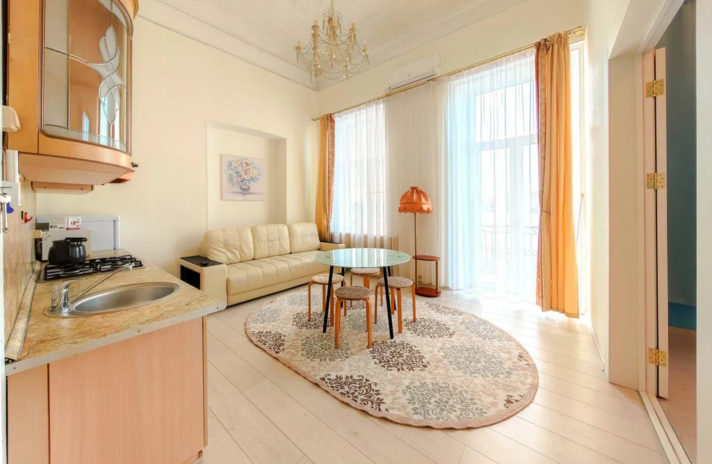 Квартира 2-комнатная квартира с балконом и панорамным видом на центральную акваторию Невы — Санкт-Петербург