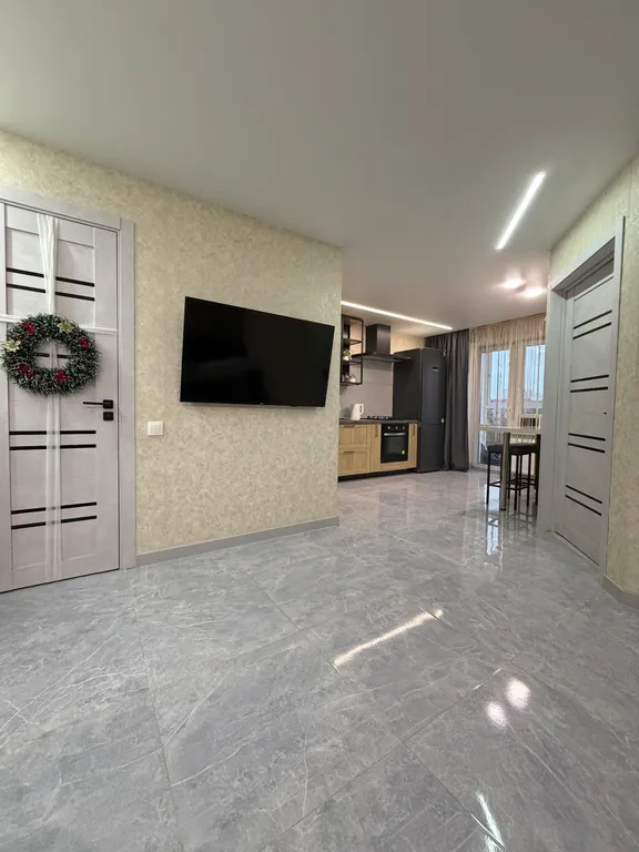 Двухкомнатная новая квартира в центре