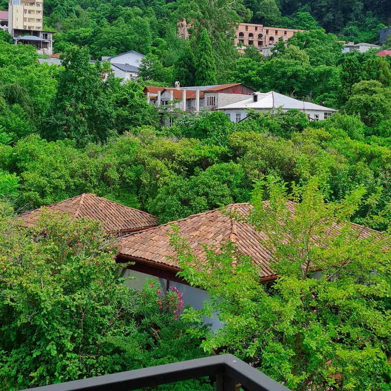 Уютная студия на вилле в Гонио у подножья горы