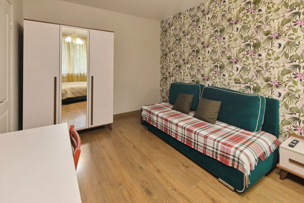 6-местные апартаменты рядом с УГМК и киностудией