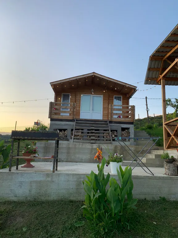 Уютный дом с видом на горы