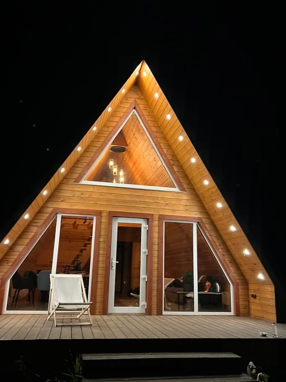 Домик с видом на лес