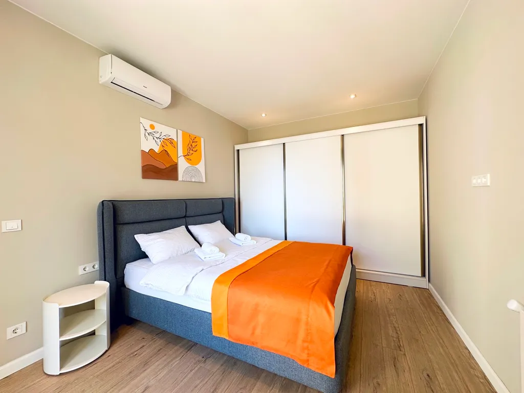 Апартамент с террасой и видом на море