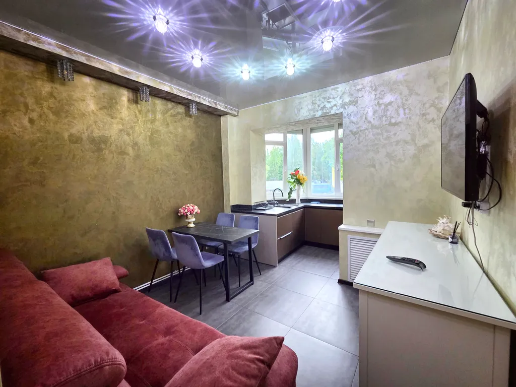 4-комнатная Квартира