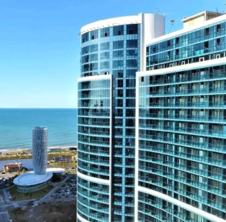 Стильные апартаменты возле моря на Аллее Героев