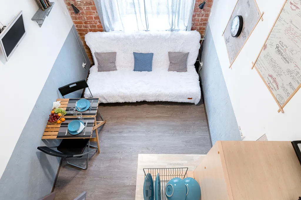 Квартира Квартира Уютная двухуровневая студия в центре СПб, напротив Московского вокзала — Санкт-Петербург