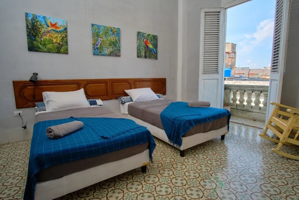 Независимая квартира в Старой Гаване с террасой