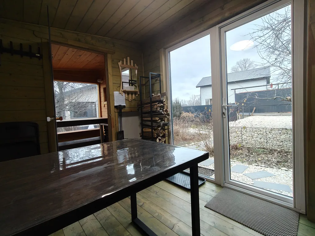 Дом с видом на озеро