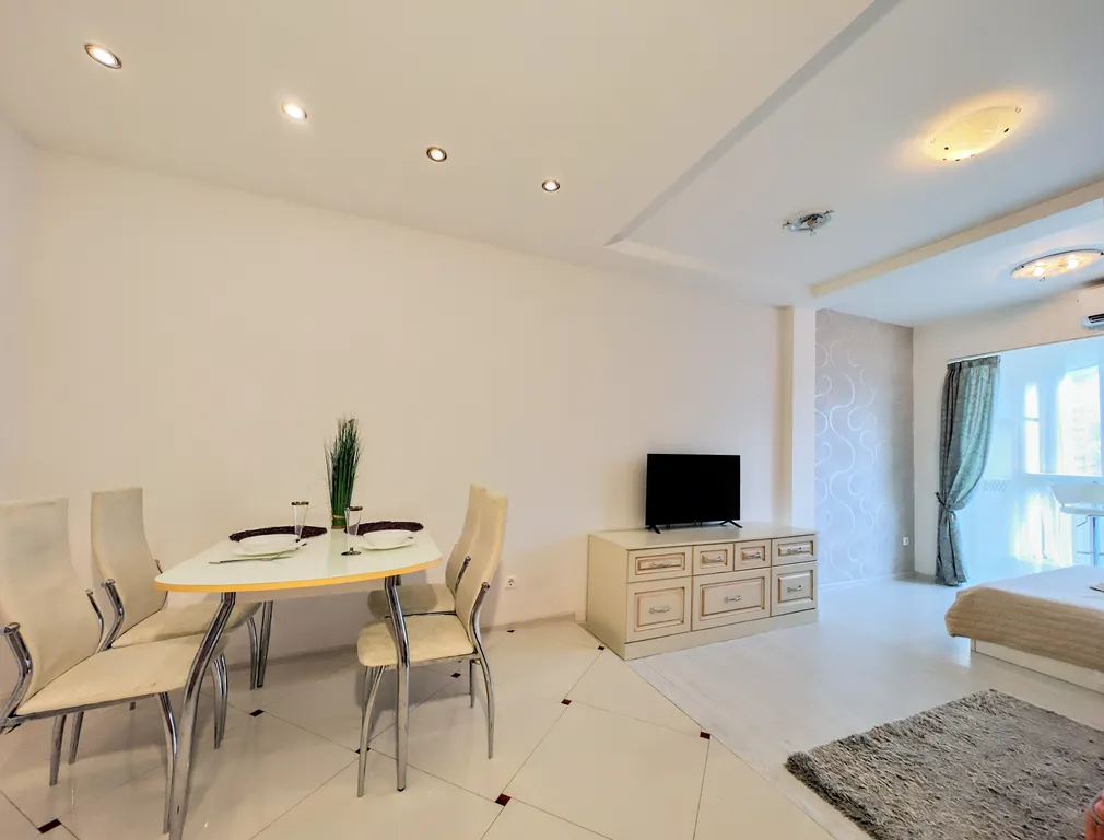 Апартамент у моря ЖК Версаль