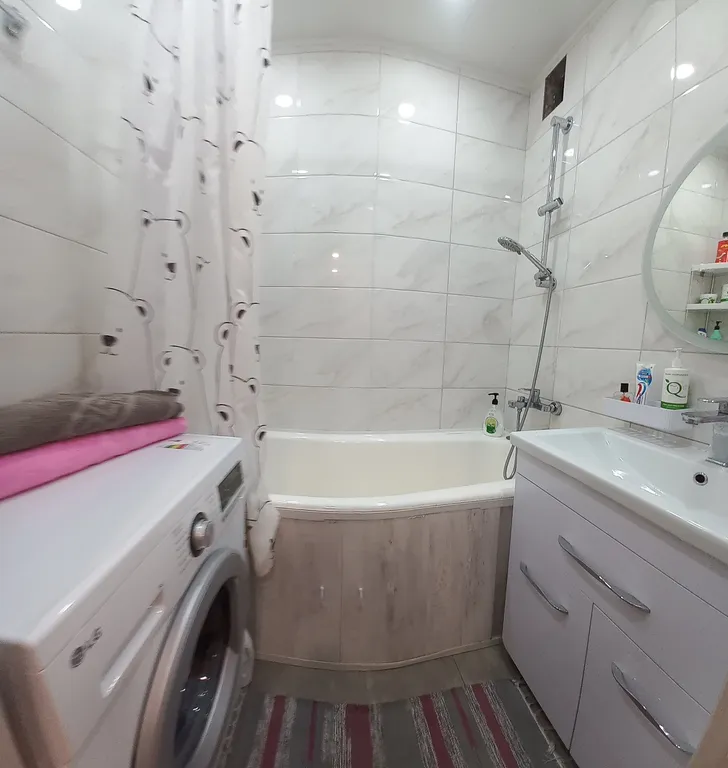 Уютная 2х комнатная вартира на Центре посуточно