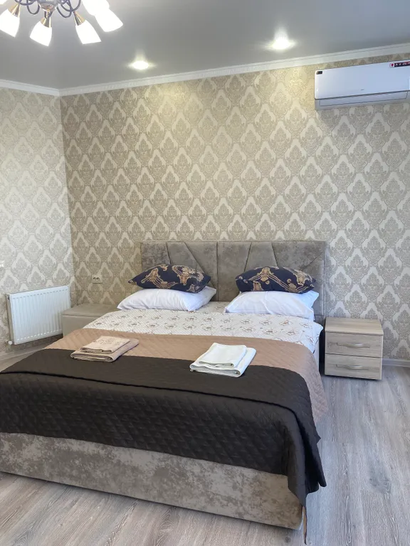 УЮТНАЯ КВАРТИРА,В ТИХОМ ЦЕНТРЕ ТУАПСЕ