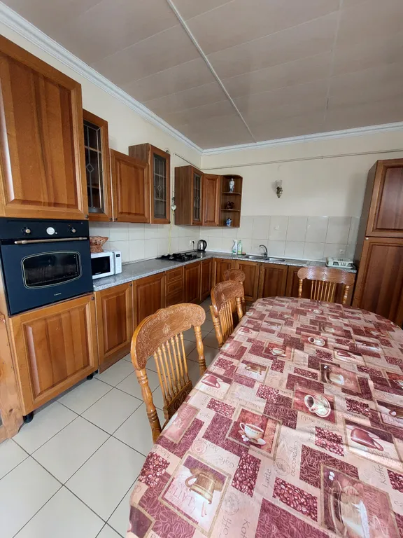 Коттедж Большой дом в центре города — Геленджик