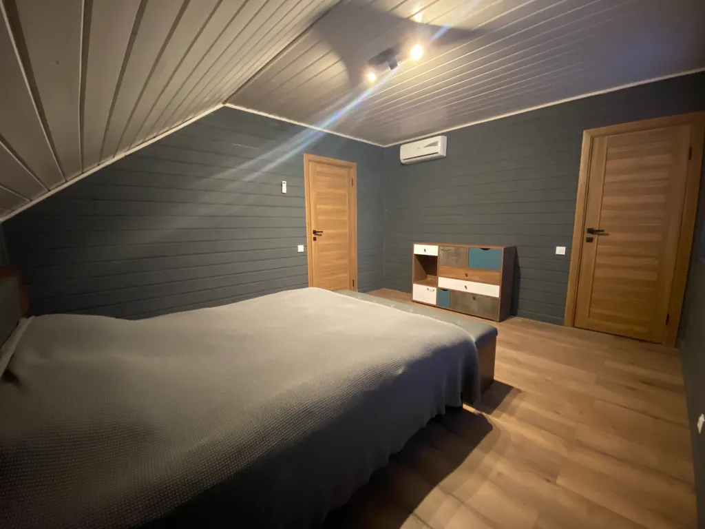 Дом с баней и Сибирским чаном у леса и озера