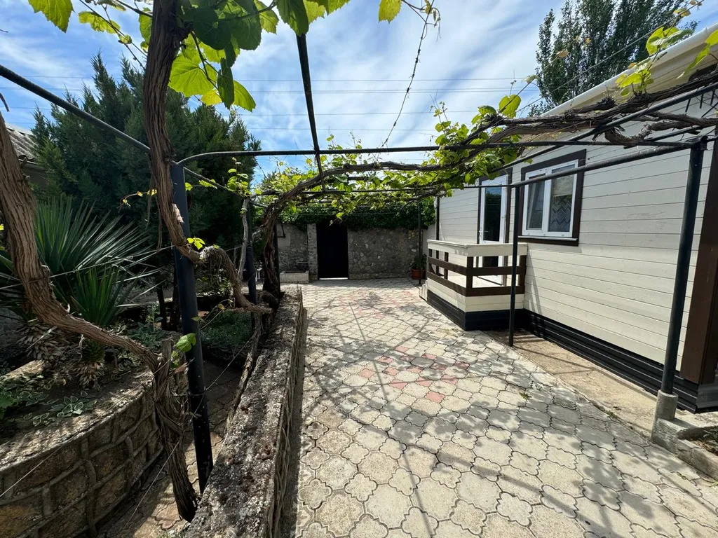 Коттедж Уютный семейный отдых — аренда посуточно в Штормовое