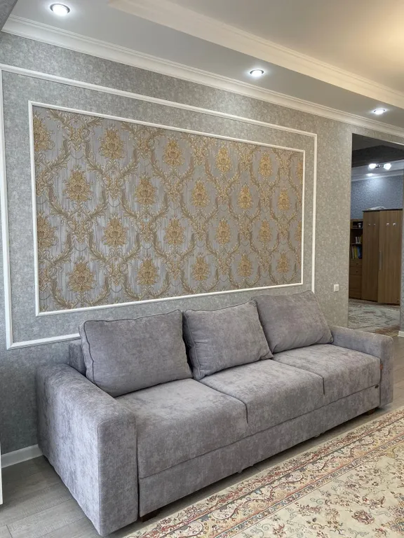 Апартаменты в центре с видом на город и горы