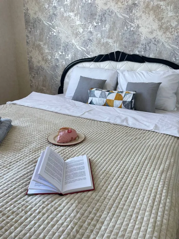 2-комнатная квартира около Парка Победы