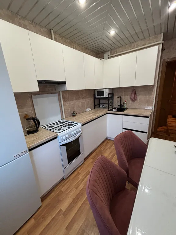 Уютная чистая квартира в центре города — аренда посуточно в Волгоград