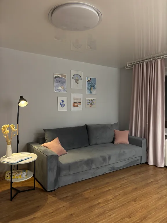 Уютная студия с видом на лес