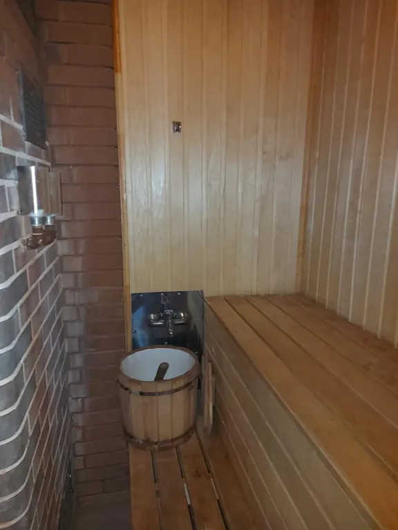 Белоснежная веранда и усадьба