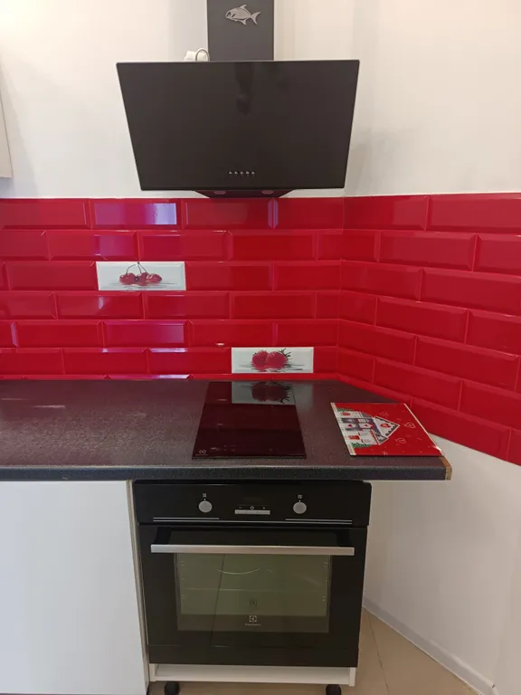 Часть жилого дома с отдельным собственным двориком