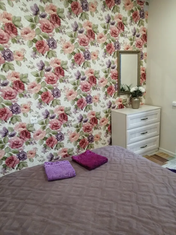 Квартира Квартира с видом на площадь — Тихвин