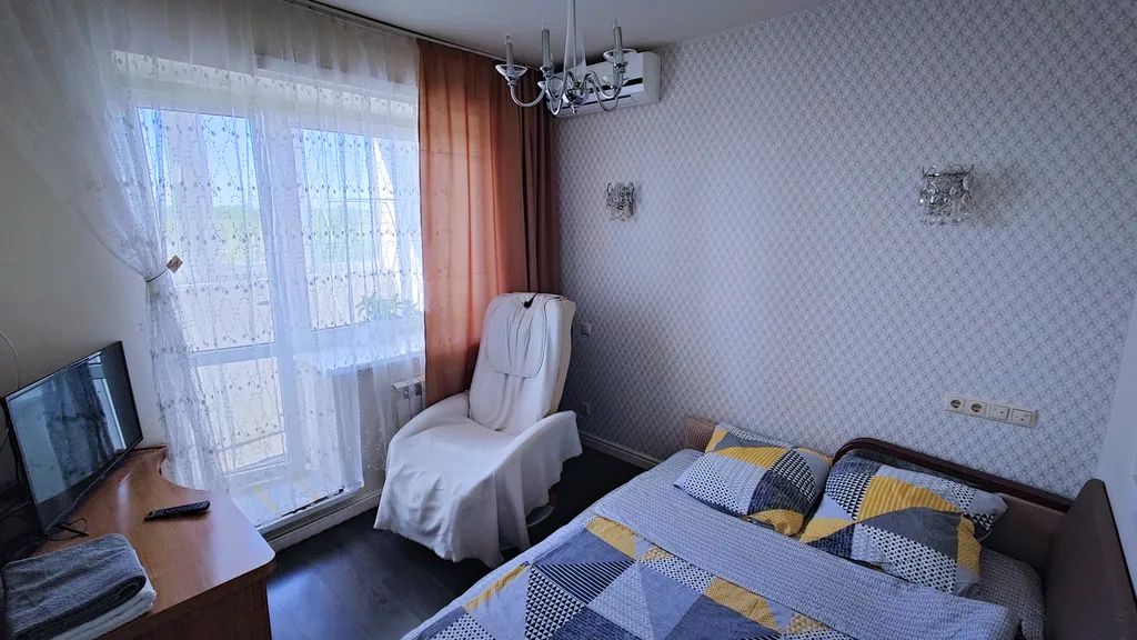 Квартира с массажным креслом и аквариумом — аренда посуточно в Троицк