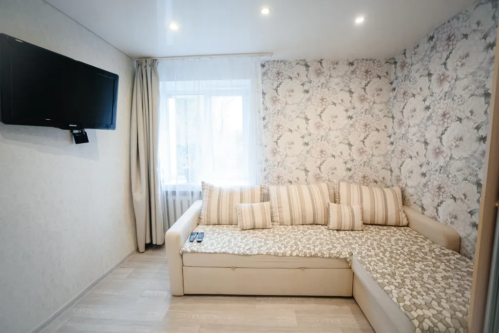 Двухкомнатная квартира в спальном районе — аренда посуточно в Киров