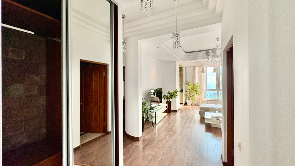 Апартамент в центре Black Sea Residence