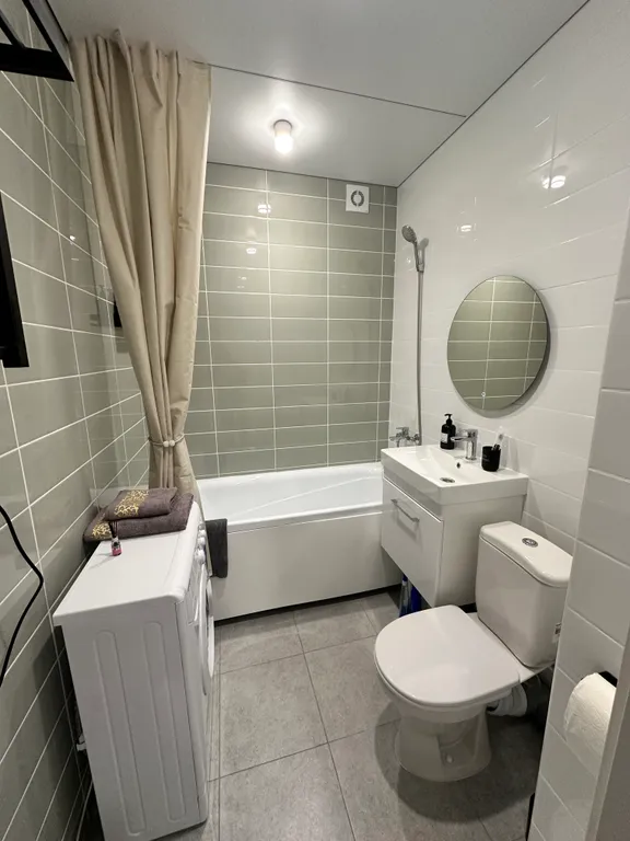 Уютная квартира в центре города, с красивым видом на озеро и двор