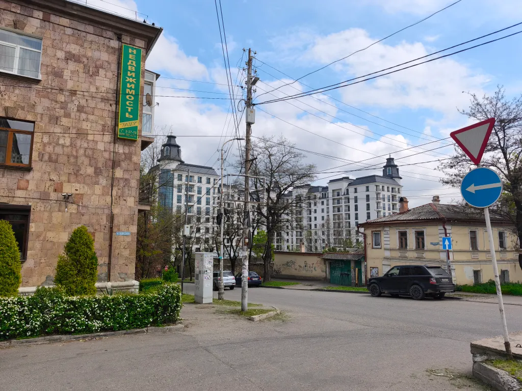 Квартира у Бульвара