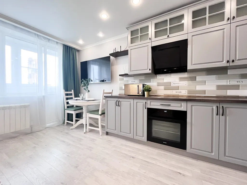 Студия для двоих с лоджией