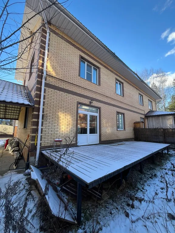 Большой дом для дружной компании