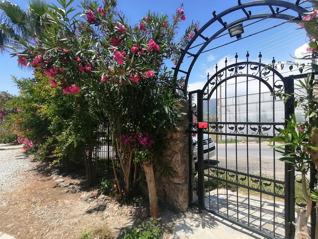 Частная вилла с собственным бассейном