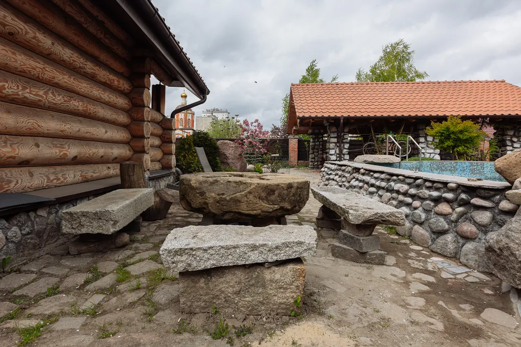 Шикарный дом из сруба с баней и бассейном