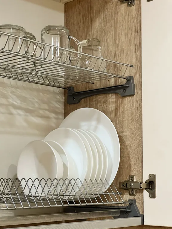 Интересная студия для троих